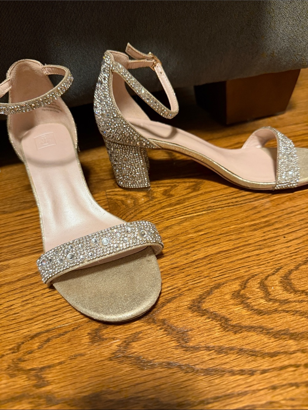 DB Studio rhinestone chunky heel sandals 
size 8